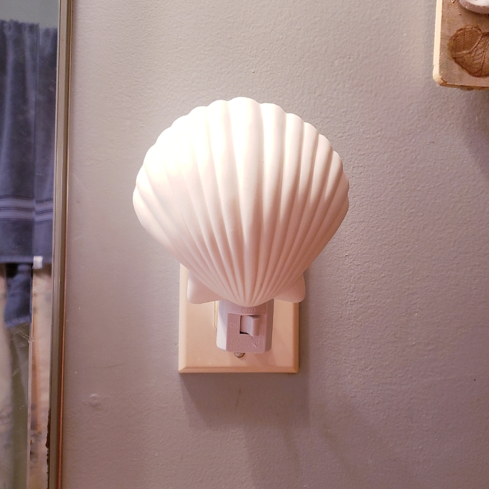 Beachy Coastal Shell Night Light